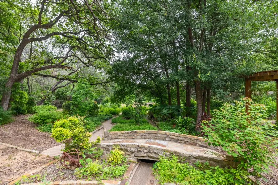 7517 Sunnyview Lane, Flower Mound, TX 75022 - Image #3