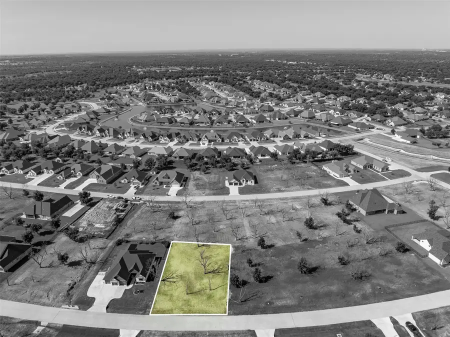 2711 Village Road, Granbury, TX 76049 - Image #2