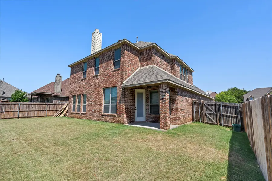 613 Ravenwood Drive, Saginaw, TX 76179 - Image #3