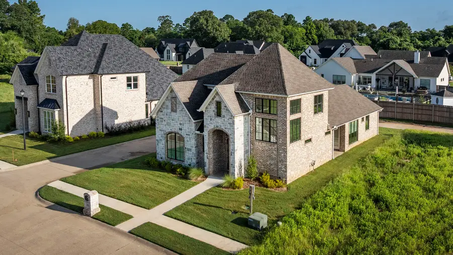 108 Winding Oaks Drive, Bullard, TX 75757 - Image #2