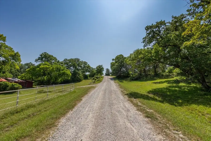 7750 Hanger Cutoff Road, Fort Worth, TX 76135 - Image #2