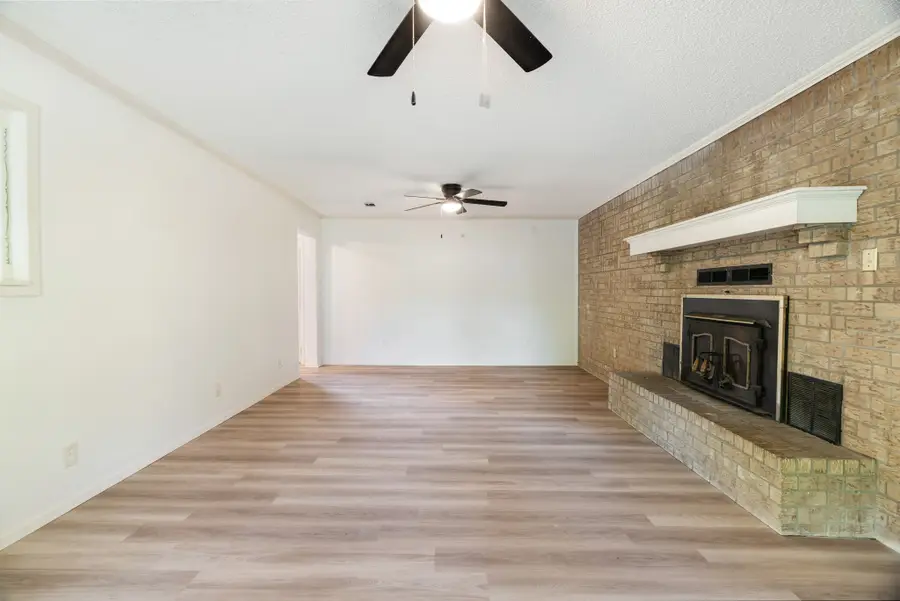 745 NW 23rd, Paris, TX 75460 - Image #3