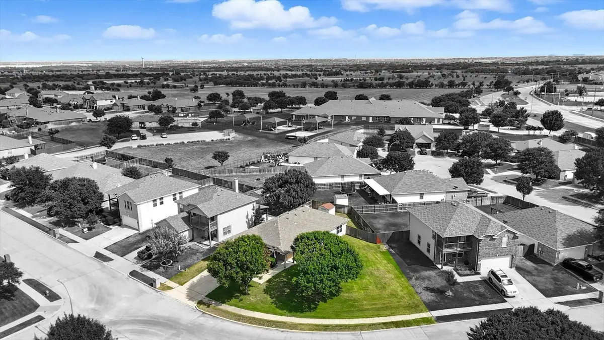 1101 Castle Top Drive, Fort Worth, TX 76052 - Image #1