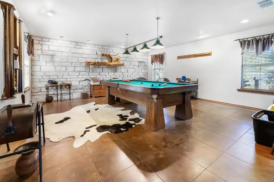 2702 Sky Harbour Drive, Granbury, TX 76049 - Image #3