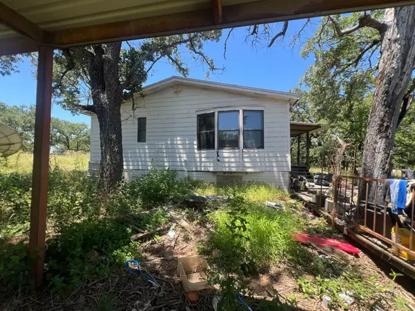 324 Whispering Oaks, Mineral Wells, TX 76067