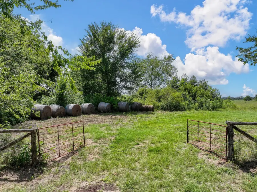 10446 Fm 859, Edgewood, TX 75117 - Image #2