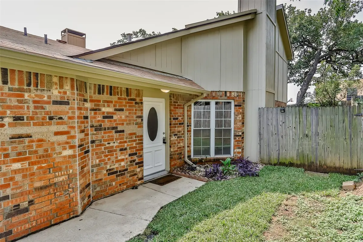116 Main Place, Euless, TX 76040 - Image #1