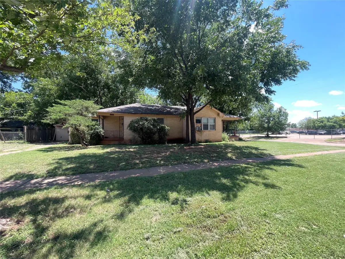 715 Baylor Street, Wichita Falls, TX 76301 - Image #1