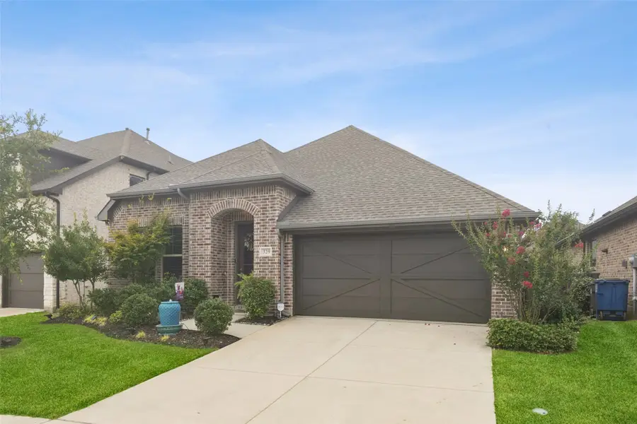 329 Foxthorne Way, Little Elm, TX 75068 - Image #2