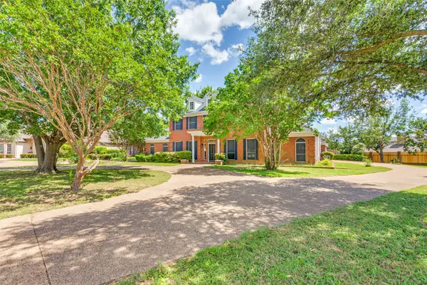 1309 Wedgewood Drive, Cleburne, TX 76033