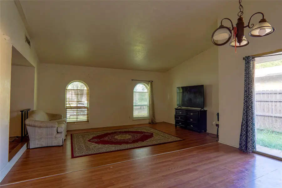 4329 Mayflower Drive, Garland, TX 75043 - Image #2