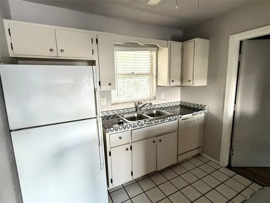 3201 Astoria Avenue #3201-3203, Sebring, FL 33875 - Image #2