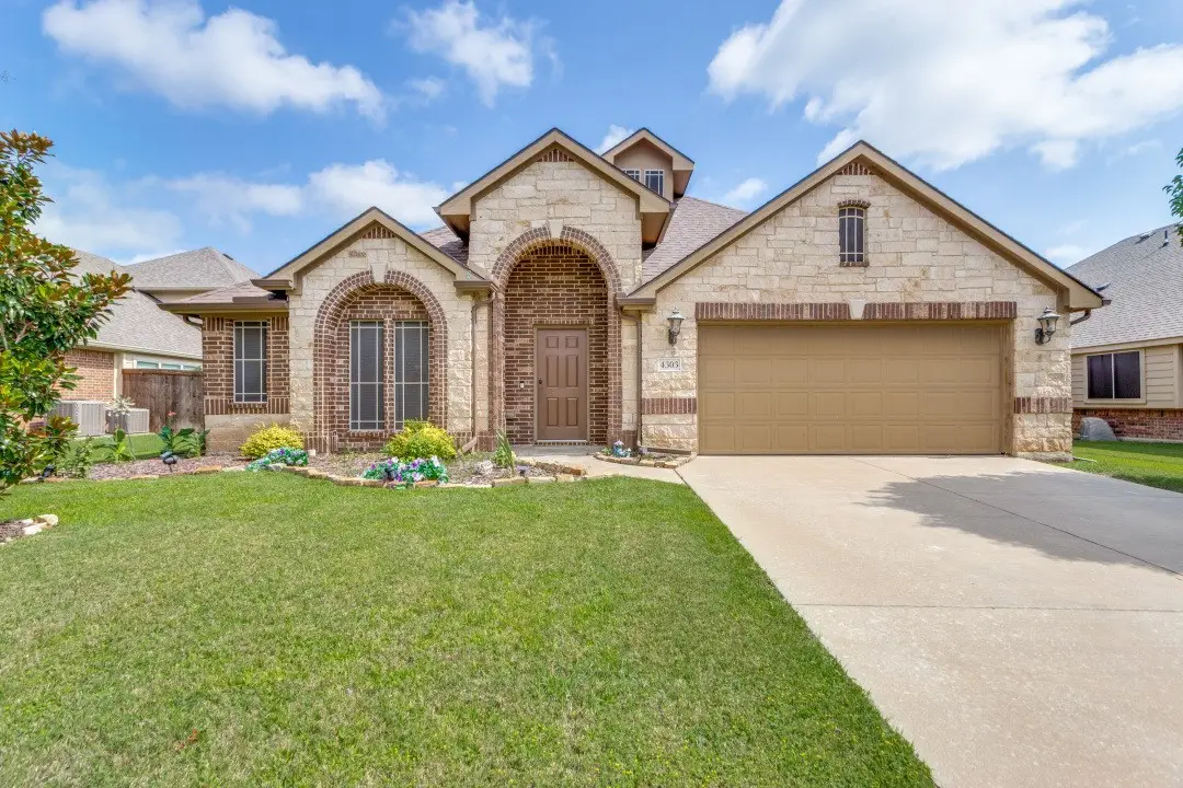 4303 Poppy Drive, Mansfield, TX 76063 - Image #1