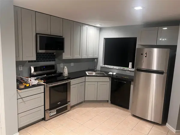 5503 Alta Verde Circle, Arlington, TX 76017