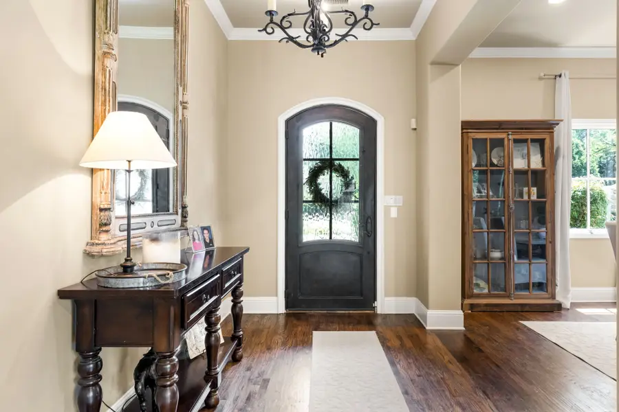 8401 Bluebonnet Road, Dallas, TX 75209 - Image #3