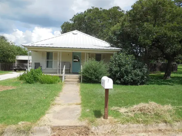 204 S High Avenue, Eastland, TX 76448