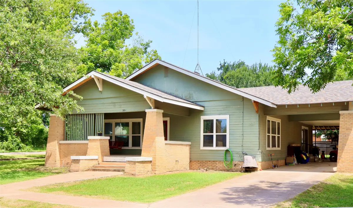 203 E Bennett Street, Strawn, TX 76475 - Image #1