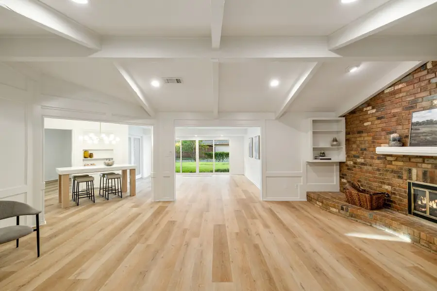 513 Mccoy Drive, Irving, TX 75062 - Image #3