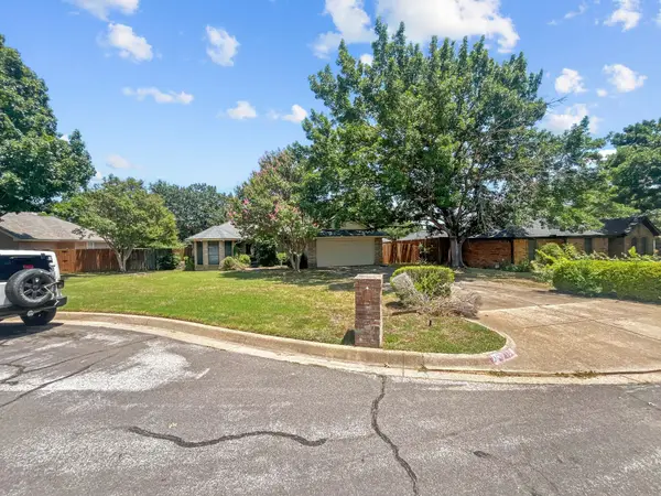 7104 Melissa Court, North Richland Hills, TX 76182