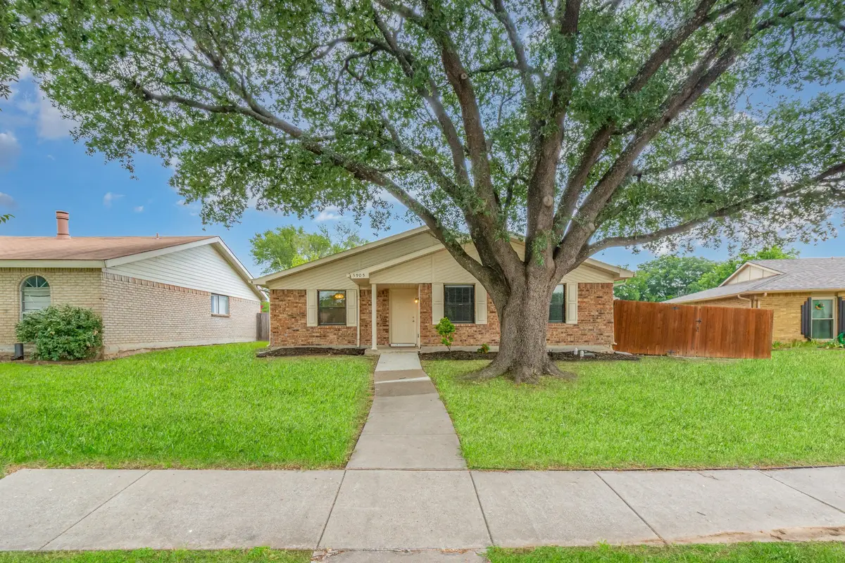 5905 Cedar Lane, Rowlett, TX 75089 - Image #1