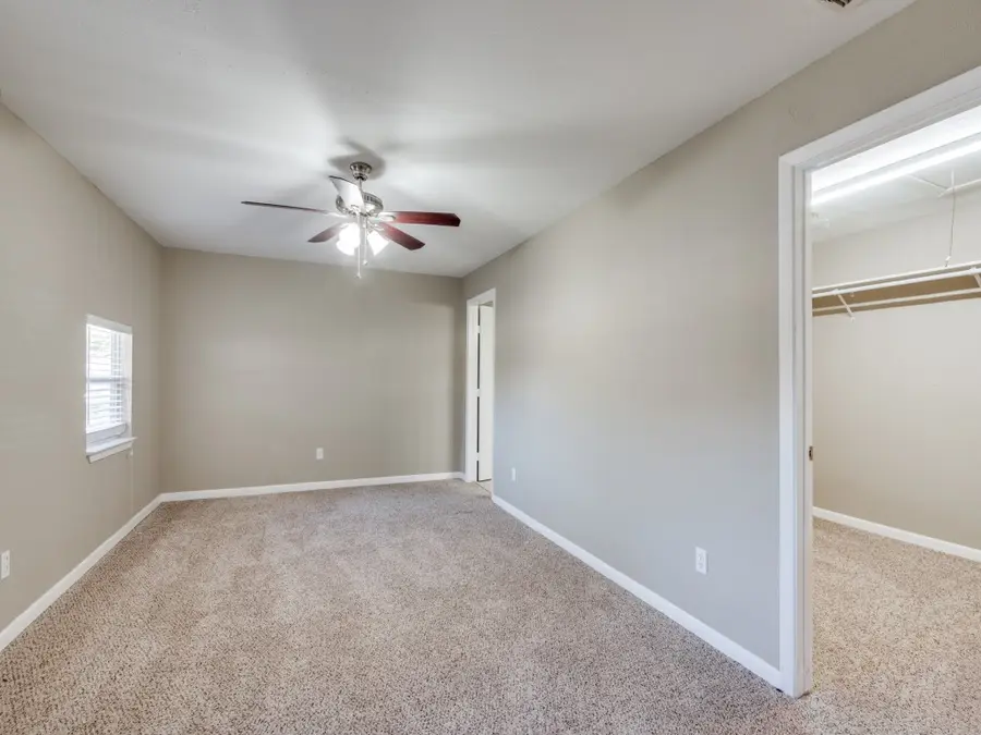 5801 Walraven Circle, Fort Worth, TX 76133 - Image #3