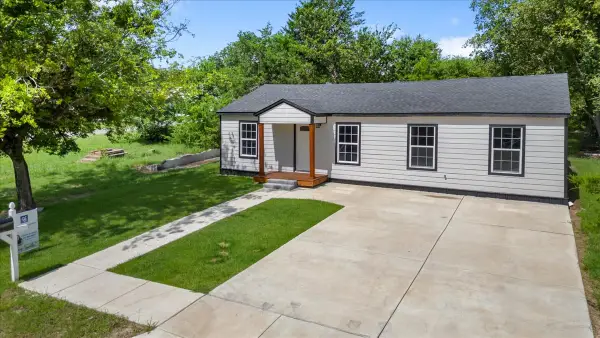 1826 Wellington Street, Greenville, TX 75401