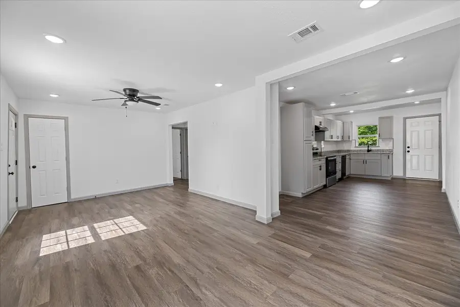 1826 Wellington Street, Greenville, TX 75401 - Image #3