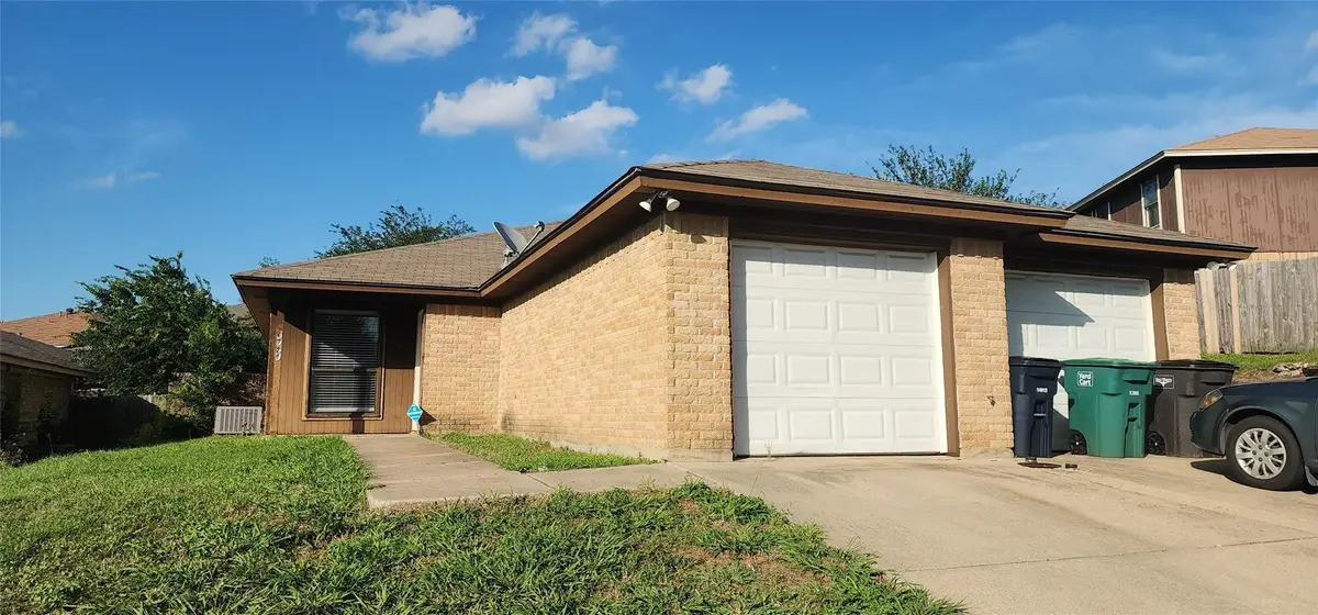 6721 Loma Vista Drive #6721 6723, Fort Worth, TX 76133 - Image #1