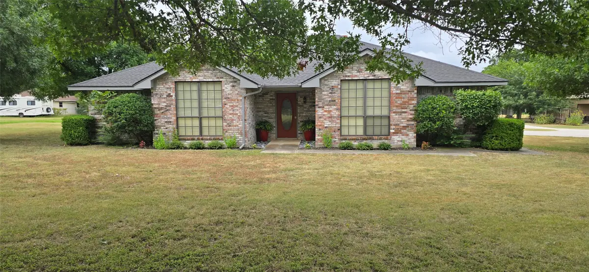 106 W Holt Street, Sanger, TX 76266 - Image #1