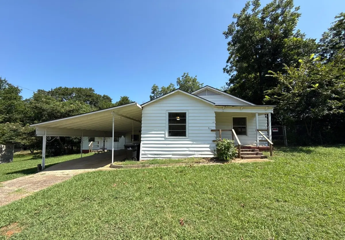 711 Dubois Street, Denison, TX 75020 - Image #1