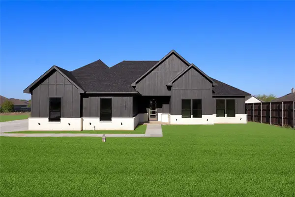 5654 Herkes Court, Fort Worth, TX 76126