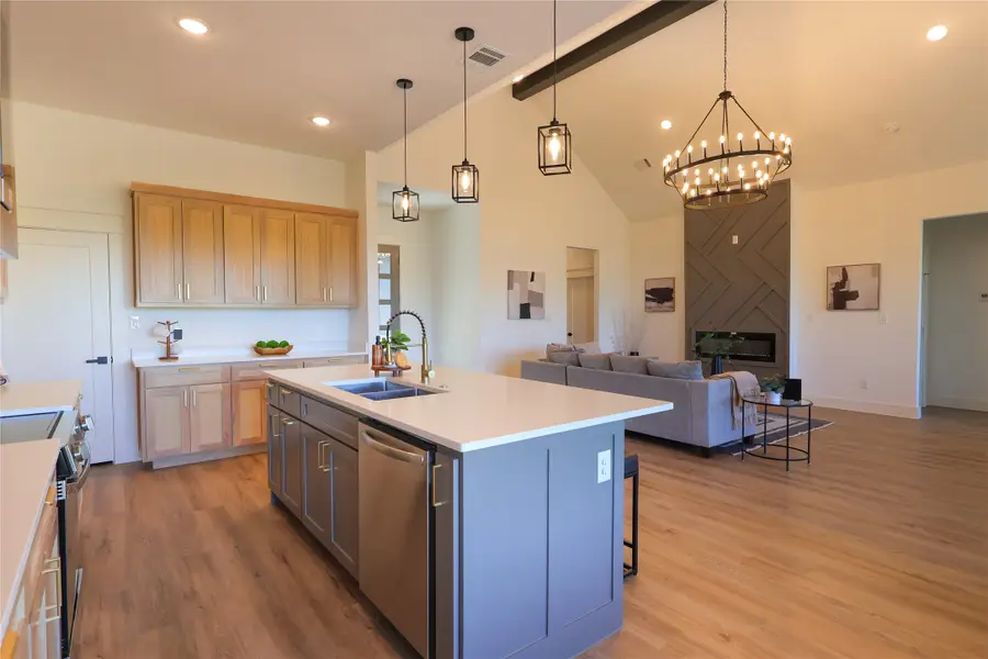 5654 Herkes Court, Fort Worth, TX 76126 - Image #3