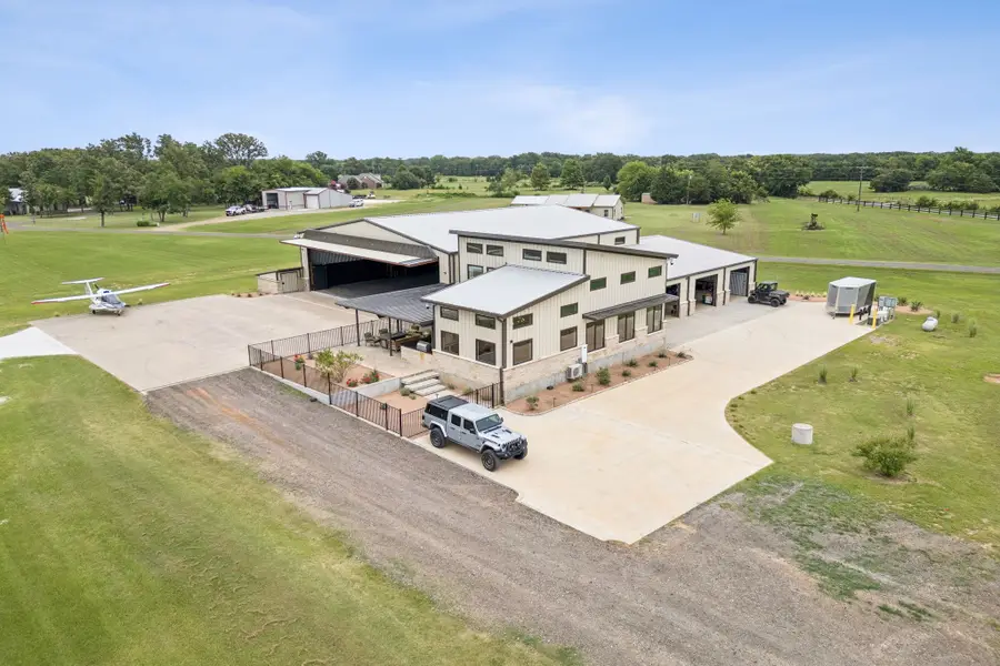 836 Vz County Road, Van, TX 75790 - Image #2
