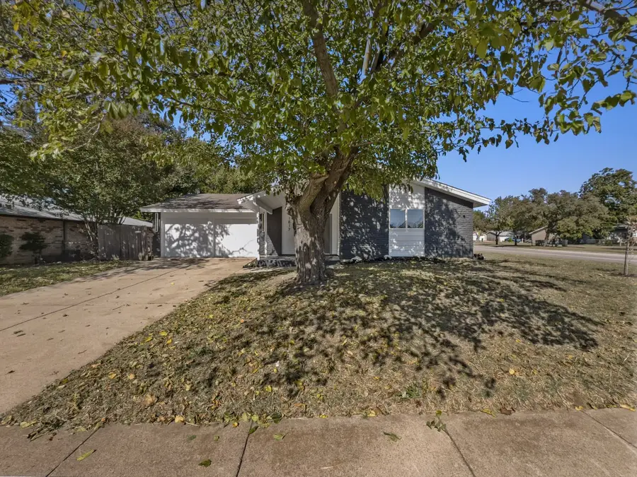 1817 Redwood Street, Arlington, TX 76014 - Image #2