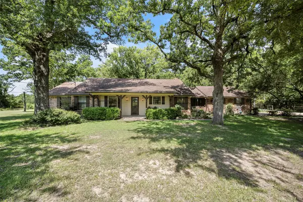 16636 Co Rd 4060, Scurry, TX 75143