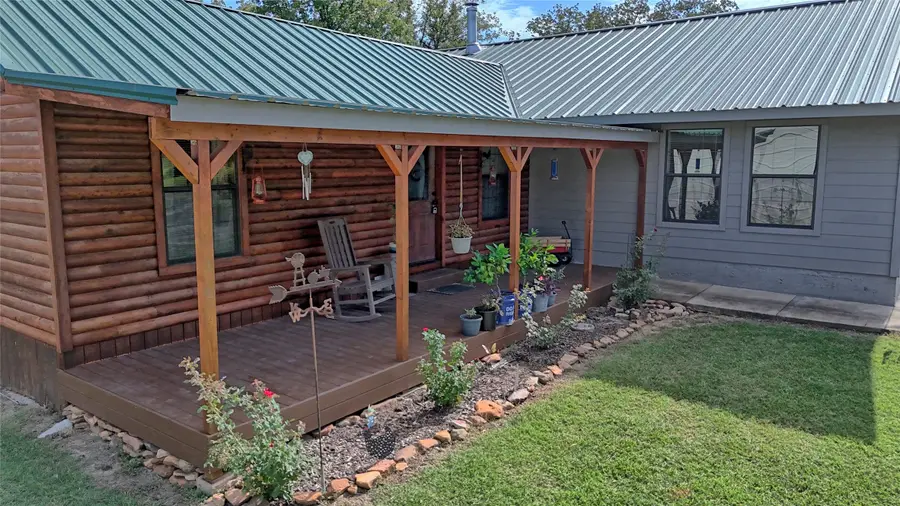 543 Keys Road, Sunset, TX 76270 - Image #2