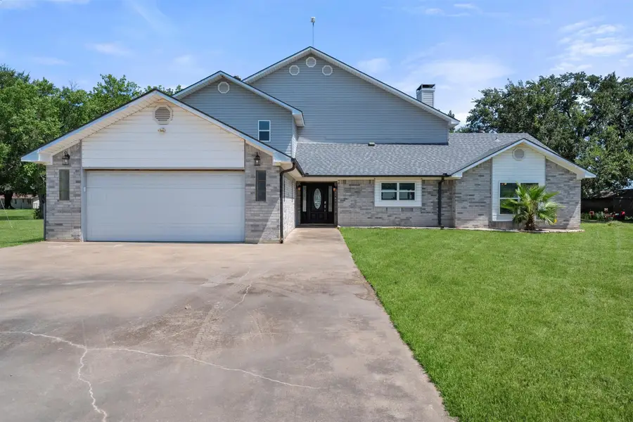 113 Cinch Buckle Ranch Road, Trinidad, TX 75163 - Image #2