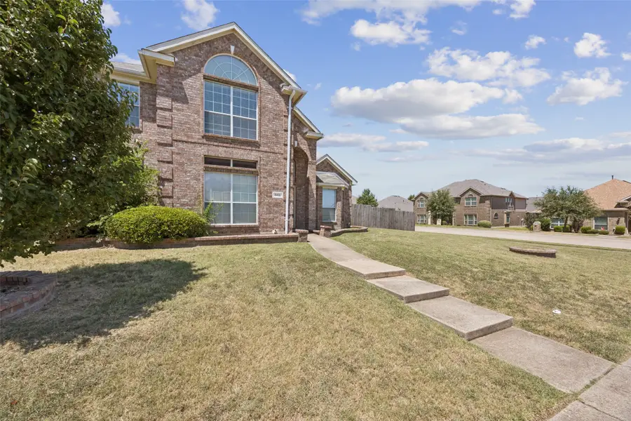 341 Crystal Lake Drive, Desoto, TX 75115 - Image #3