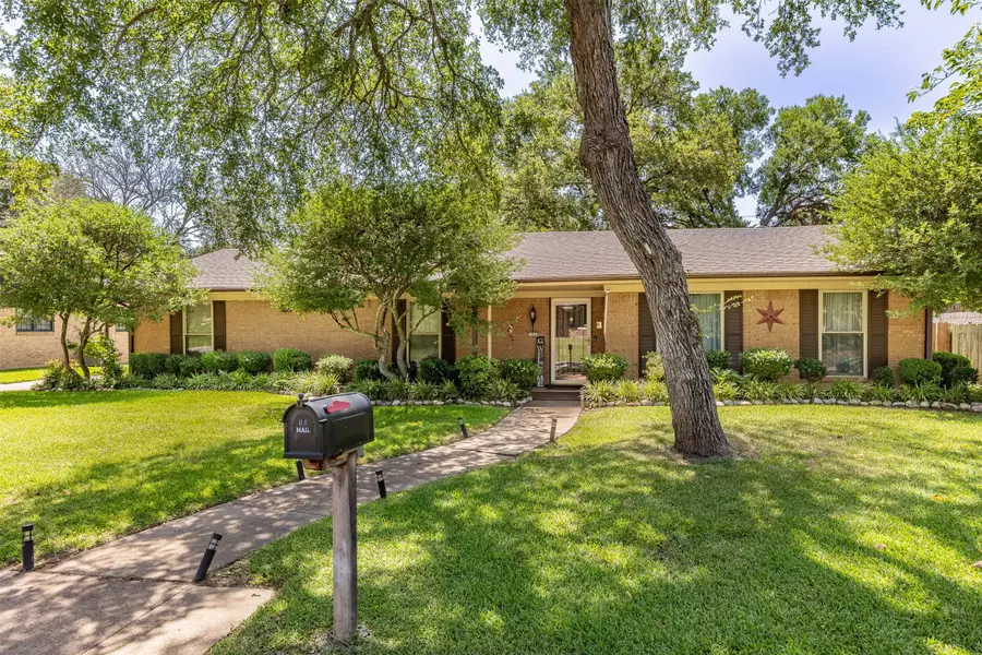 1820 Jamaica Lane, Sherman, TX 75092 - Image #2