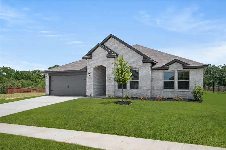 2637 Streamside, Burleson, TX 76028 - Image #2