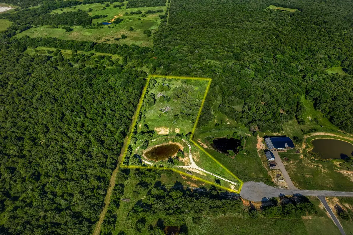 418 Pondview Lane, Nocona, TX 76255 - Image #1