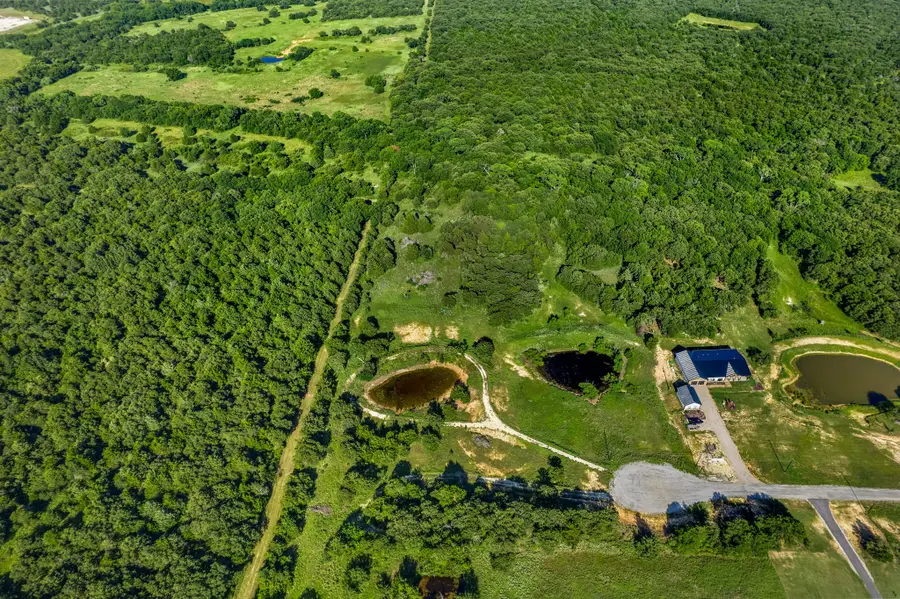 418 Pondview Lane, Nocona, TX 76255 - Image #2