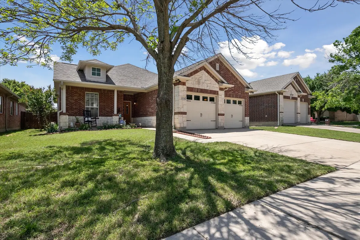 2304 Clairborne Drive, Fort Worth, TX 76177 - Image #1