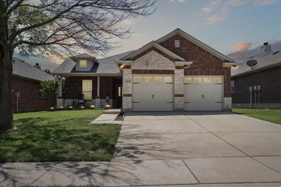 2304 Clairborne Drive, Fort Worth, TX 76177 - Image #2