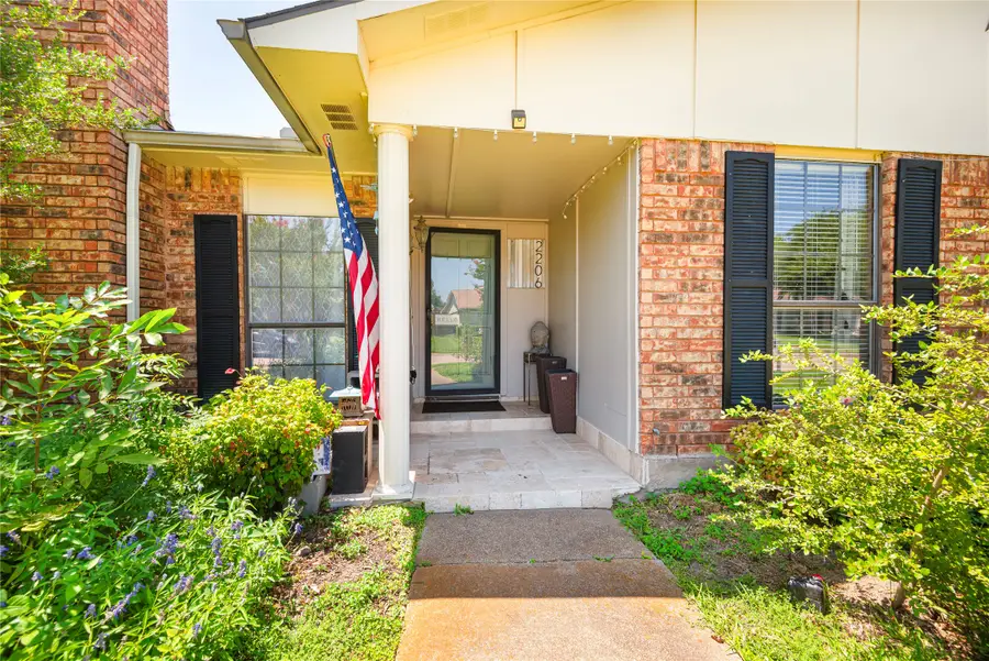 2206 Red Bluff Drive, Carrollton, TX 75007 - Image #2