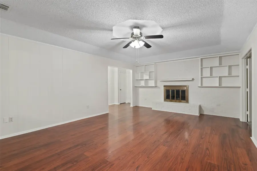 1304 Bradley Court, Cleburne, TX 76033 - Image #3