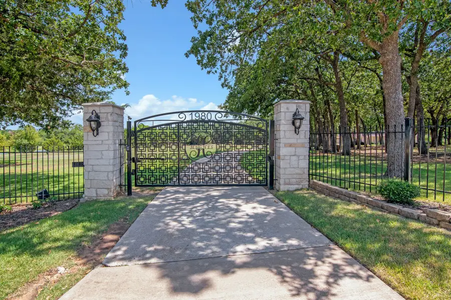 1980 Gertie Barrett Road, Mansfield, TX 76063 - Image #2