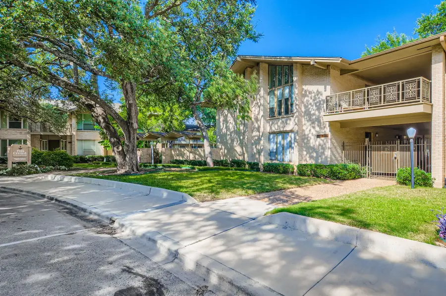 11104 Valleydale Drive #C, Dallas, TX 75230 - Image #3