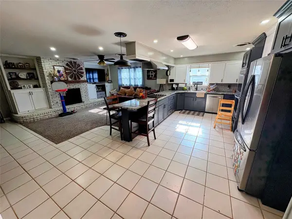 1217 E Warren Street, Brownfield, TX 79316