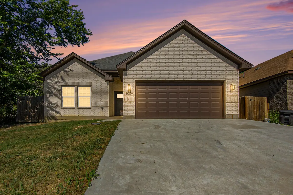 3009 Columbus Avenue, Fort Worth, TX 76106 - Image #1